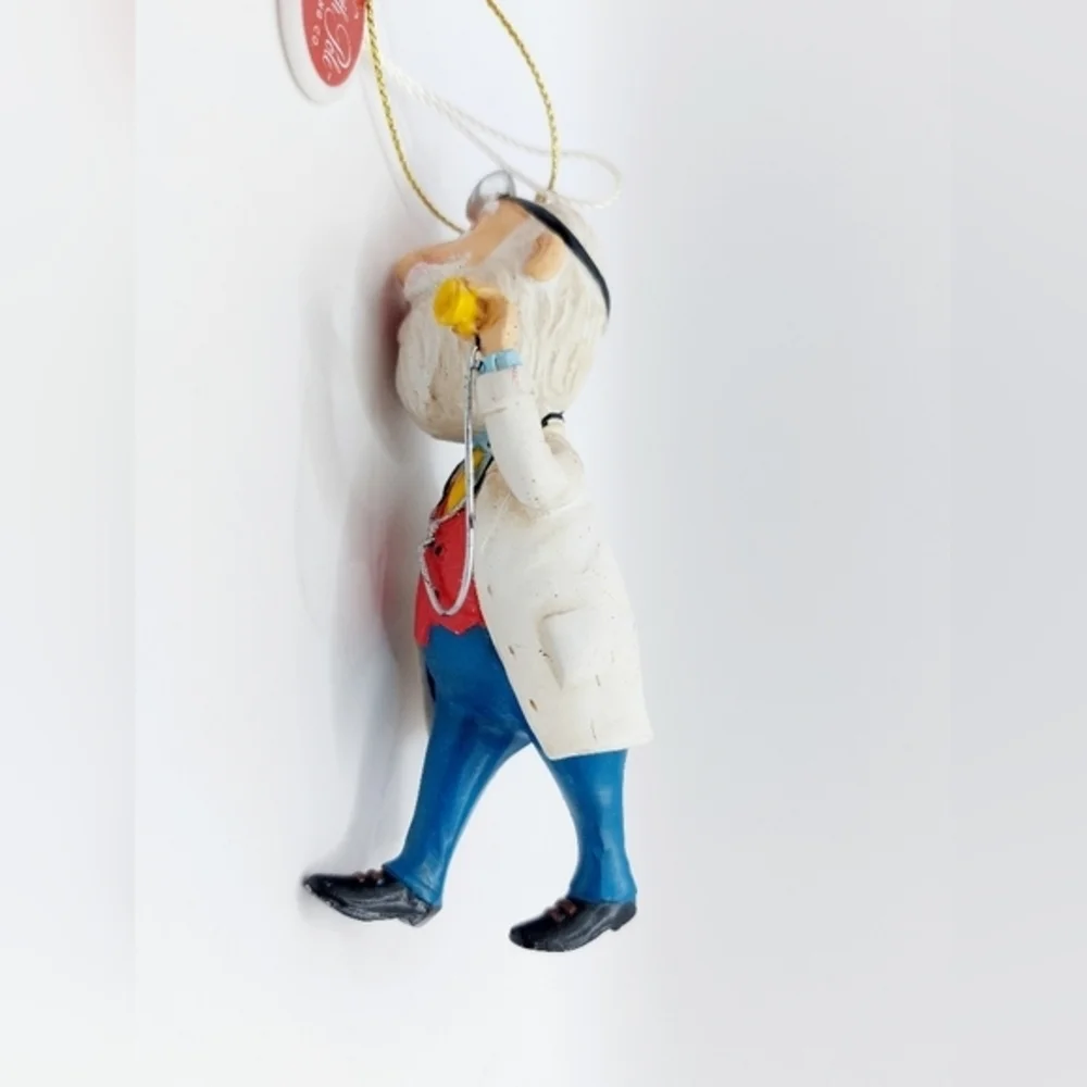 2011 North Pole Collection Doctor Ornament‎